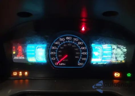 2010 Ford Fusion Hybrid z USA, uszkodzony, nr VIN 3FADP0L32AR361496